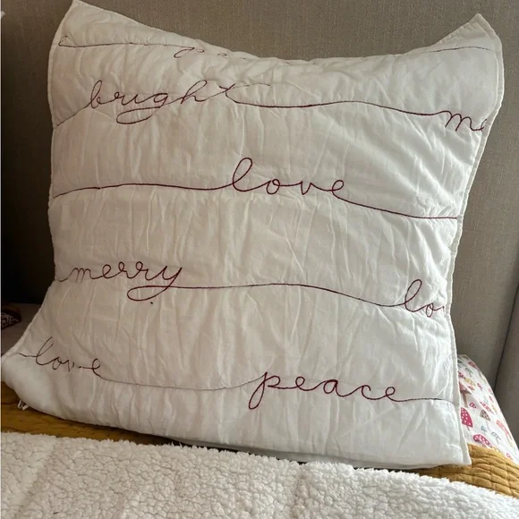 Pottery Barn Stewart Red Plaid Comforter and Shams with Shearling Backing. - Picture 5 of 9